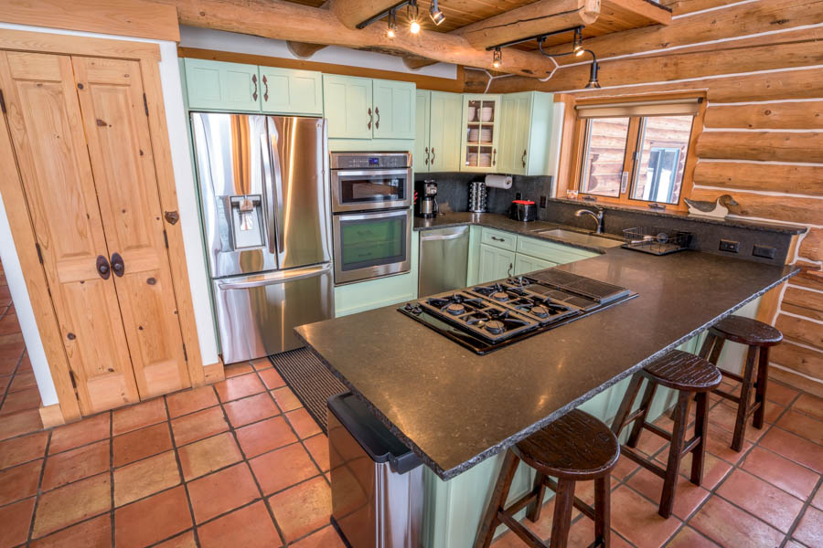 Angler's Haven Vacation Rental Kitchen