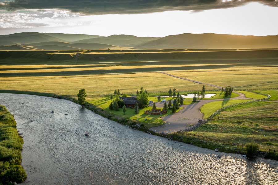 Madison River Lodge  All-inlusive Fly-Fishing Lodge
