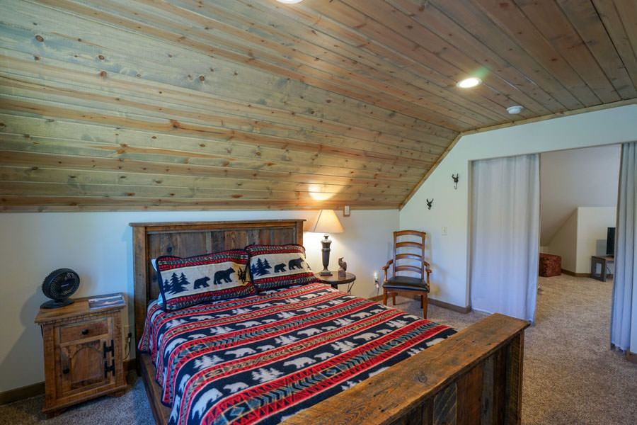 Hollowtop Bed Montana Fly Fishing, Montana Fly Fishing Guides