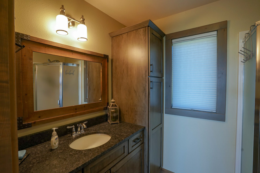 Hollowtop Bathroom Montana Fly Fishing, Montana Fly Fishing Guides