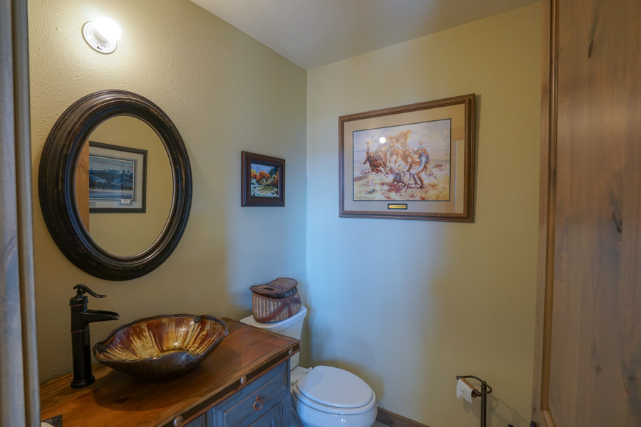 Hollowtop Bathroom Montana Fly Fishing, Montana Fly Fishing Guides