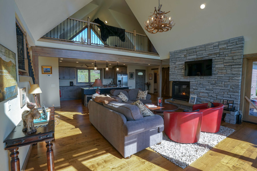 Hollowtop Living Room Montana Fly Fishing, Montana Fly Fishing Guides