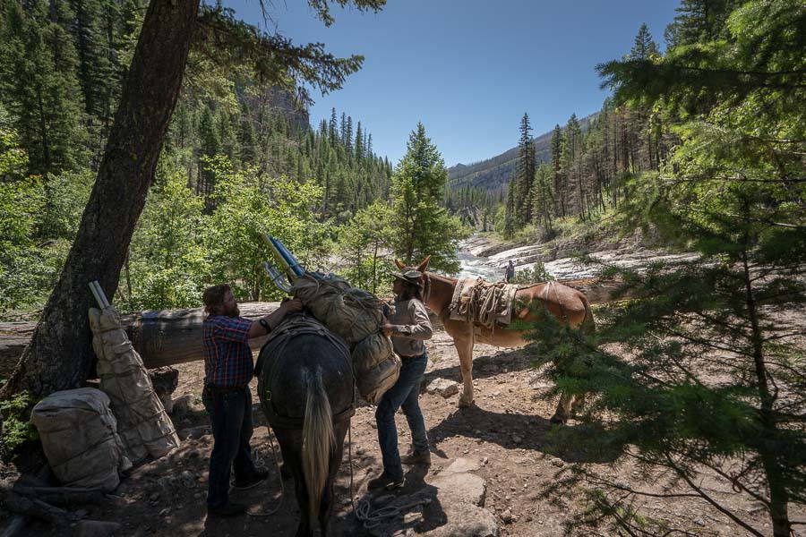 river trip in Montaan