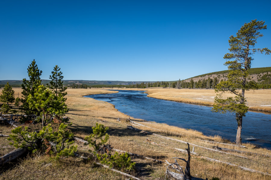 yellowstone national park firehole river geyser basin