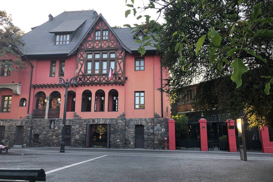 Castillo Rojo Hotel is an old castle in the heart of Santiago's historic Bella Vista neighborhood