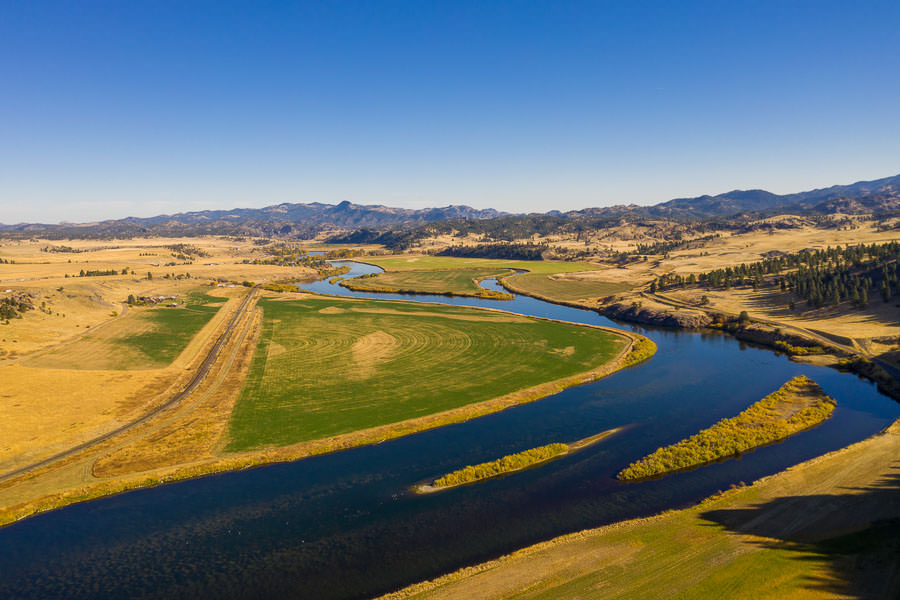 Missouri River Fishing Lodges