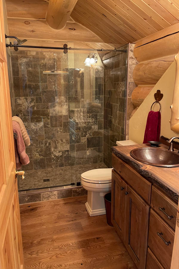 Montana Vacation Rentals, Madison River Cabins