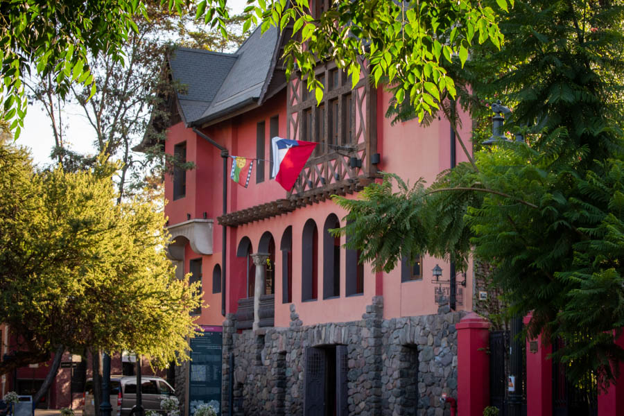 Our first evening's accomidations: Castillo Rojo in the Providencia region of Santiago  
