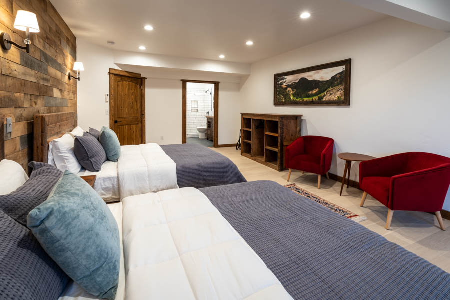 Missouri Cliffs Lodge bedroom 3