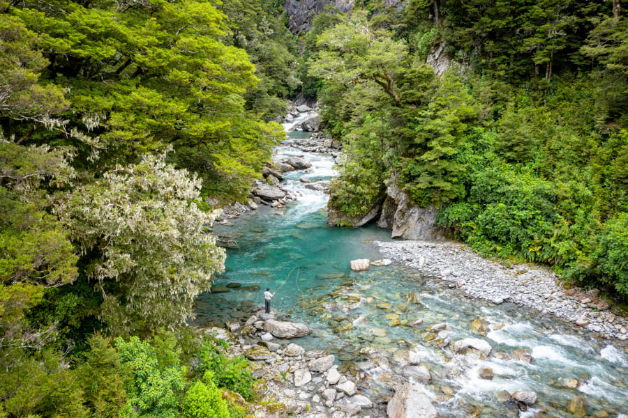 New Zealand Fly Fishing lodges Cedar Lodge New Zealand Fly Fishing