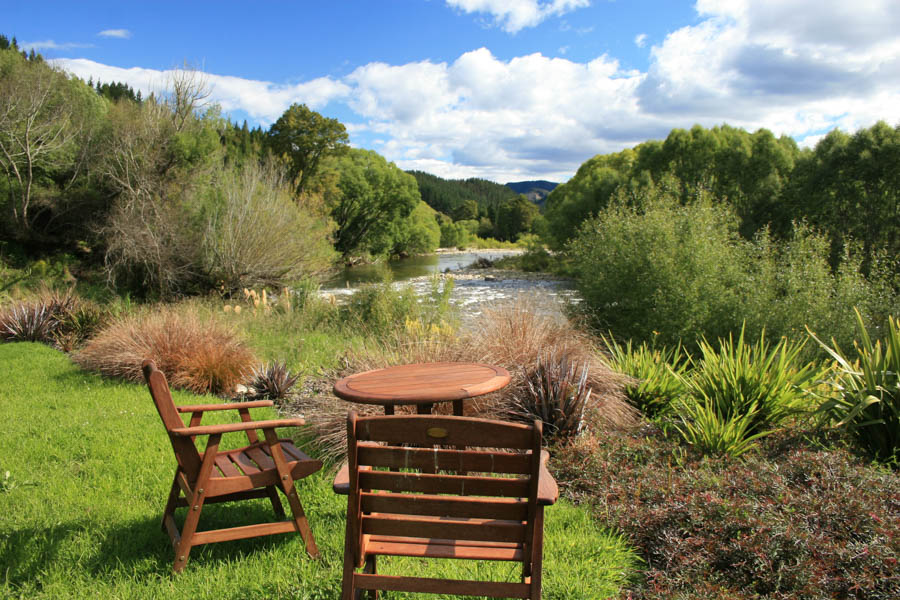Owen River lodge fly fishing New Zealand