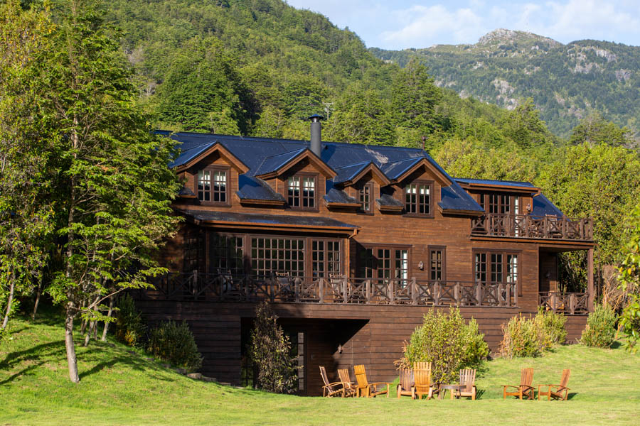 Rio Palena fly fishing lodge