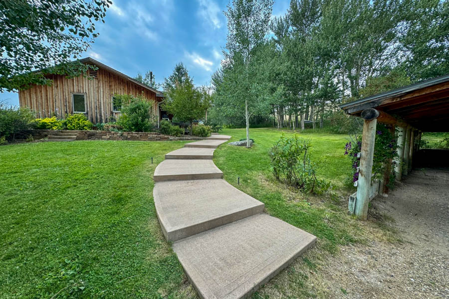 Ennis MT rental house