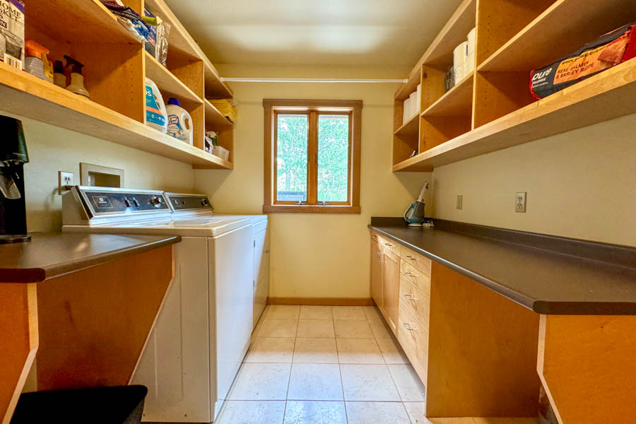 Ennis MT vacation rental