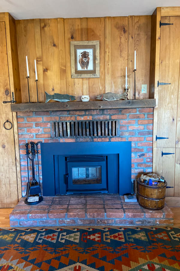 Riverbend House fireplace Madison River rental