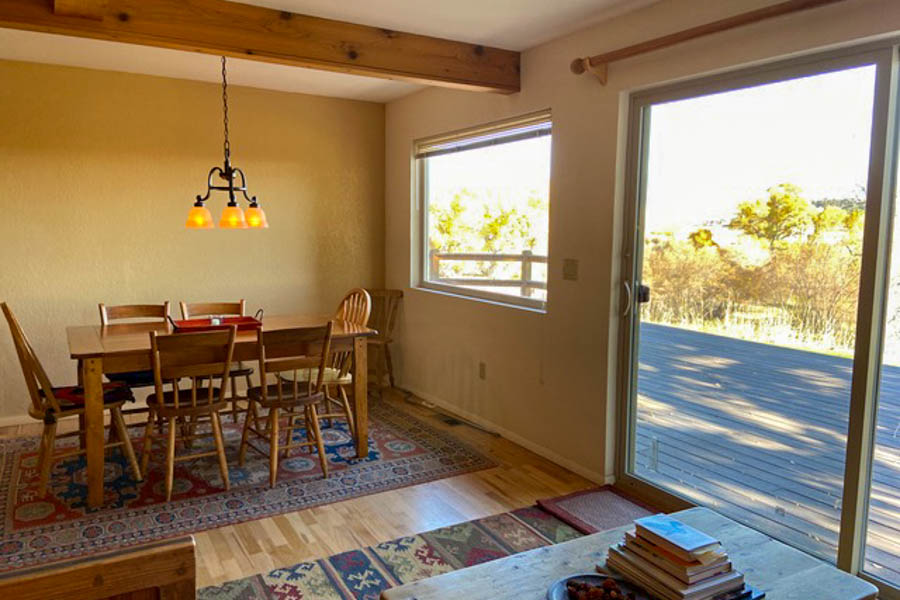 Riverbend House dining room Vacation home near Ennis, MT