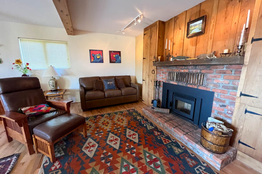 Riverbend House sitting area Ennis, MT home for rent