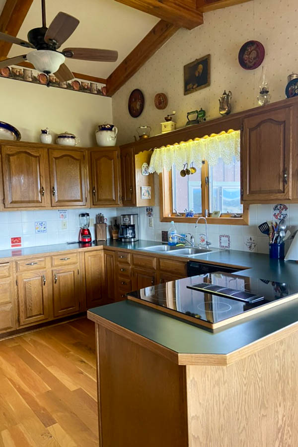 Ennis, MT vacation home bedroom