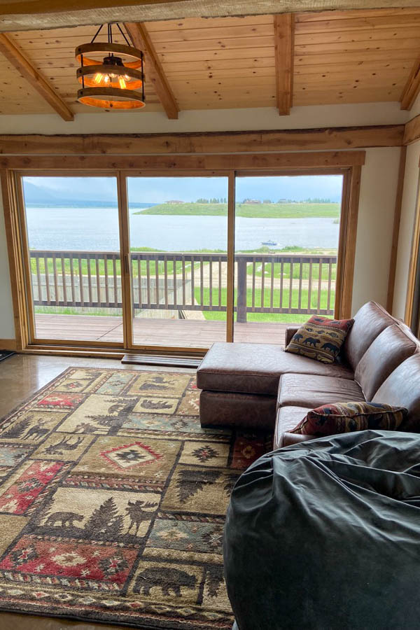 Fox Den living room Ennis, MT vacation rental