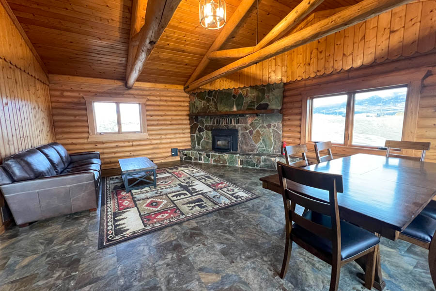 Fox Den main area Madison River vacation home