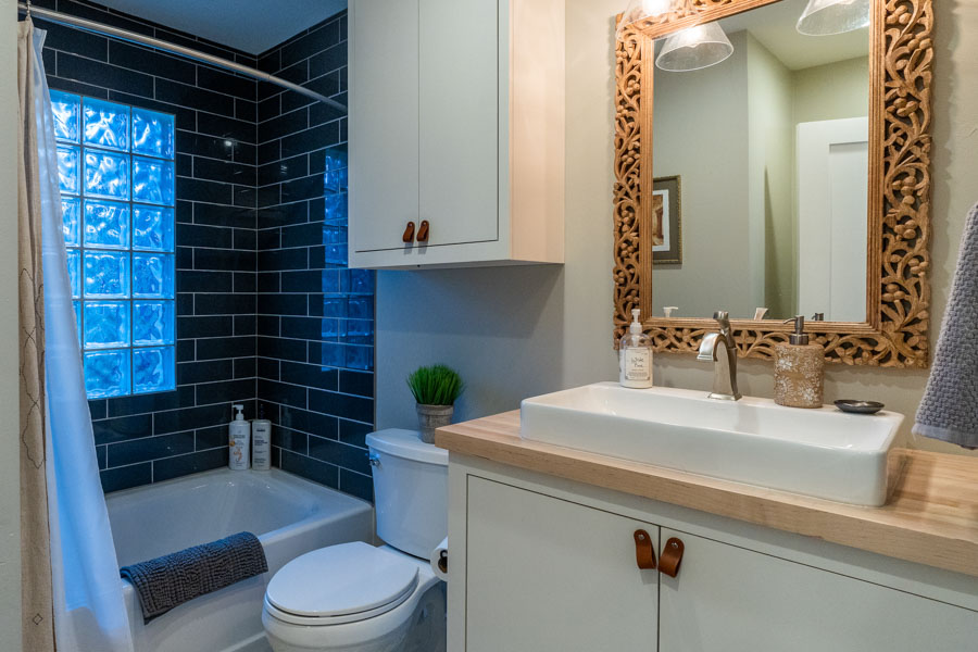 Vacation Rental Home Paradise Valley bathroom