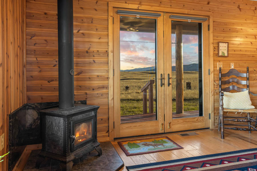 Livingston Montana Vacation Rental Home Blackhawk Cabin