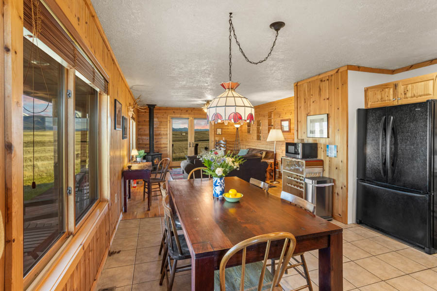 Blackhawk Cabin Paradise Valley Vacation Rental Home