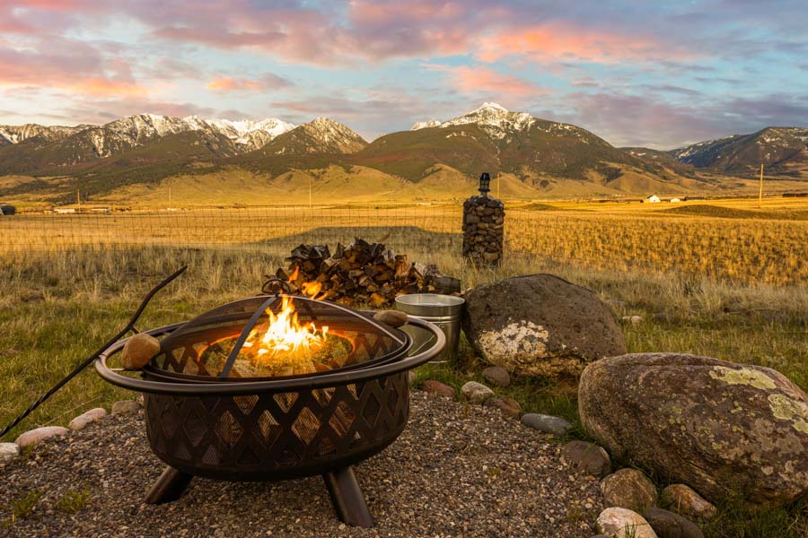 Livingston Montana Vacation Rental Home Blackhawk Cabin firepit