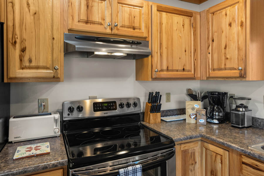 Paradise Valley Vacation Rental Home Blackhawk Cabin kitchen