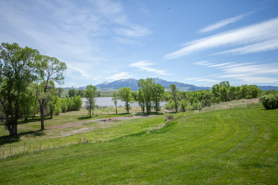 Crane's Bend Paradise Valley Vacation Rental Home outside property