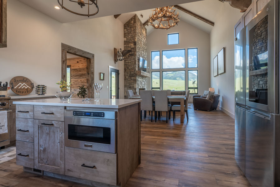 Yellowstone River Rental home Double MM Ranch kitchen