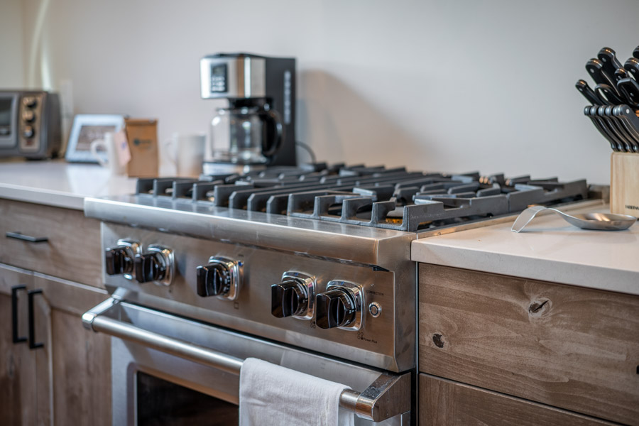 Livingston Montana Rental home Double MM Ranch stove