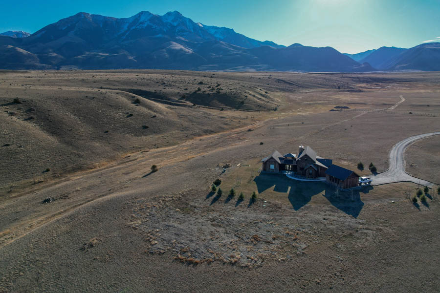 Livingston Montana Rental home Double MM Ranch property