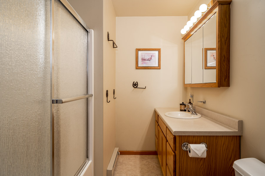 Paradise Valley Rental Home Horseshoe Ranch bath