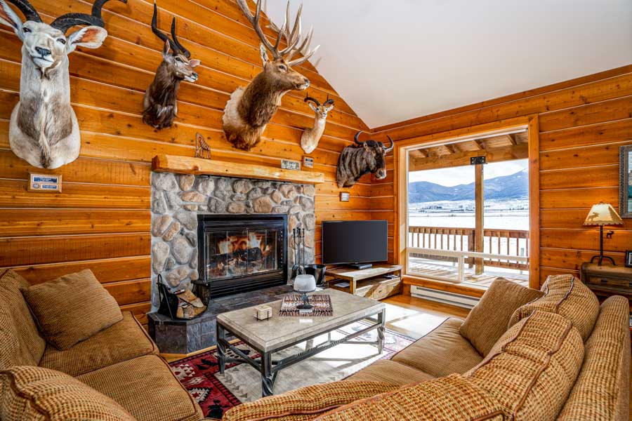 Paradise Valley Rental Home Horseshoe Ranch inside