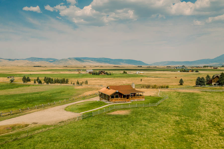 Horseshoe Ranch Paradise Valley Rental Home property