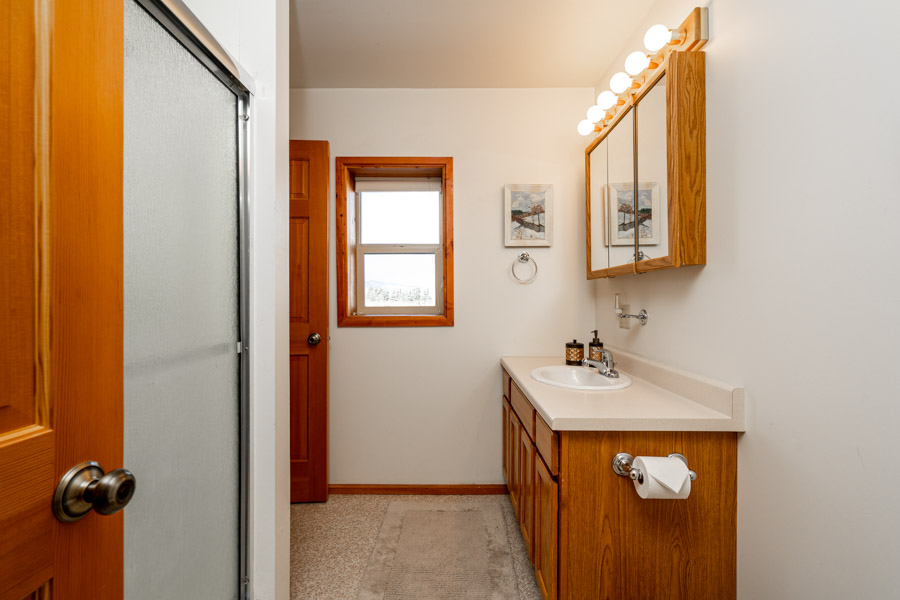 Paradise Valley Rental Home Horseshoe Ranch bath