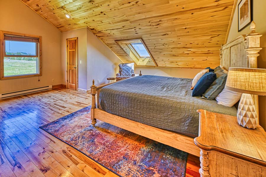 Paradise Valley rental home loft room