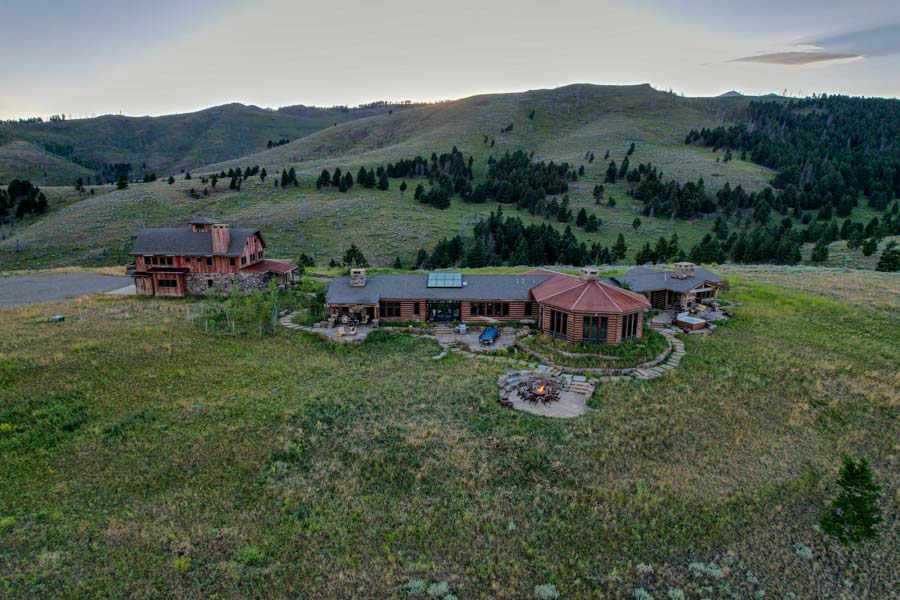 Paradise Valley Montana Vacation Rental Home New Moon Lodge drone