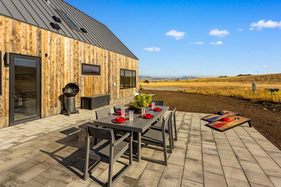 Paradise Retreat at Chico Paradise Valley Rental Home patio