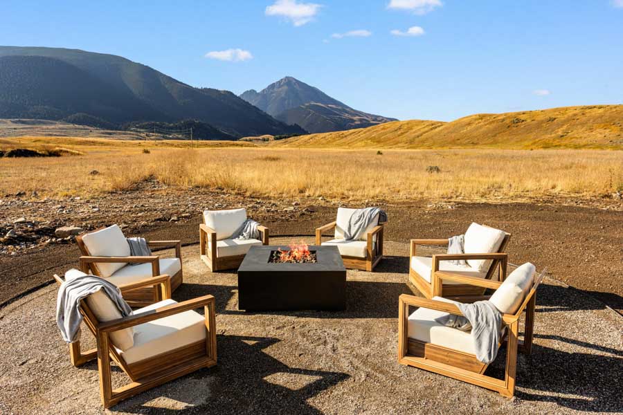 Paradise Retreat at Chico Paradise Valley Rental Home seating