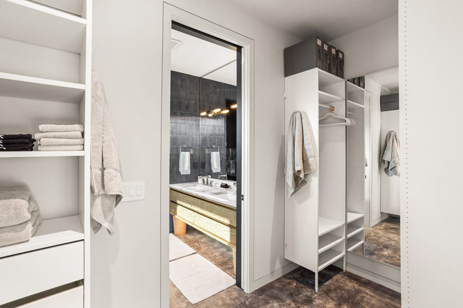 Paradise Retreat at Chico Vacation Rental Home closet