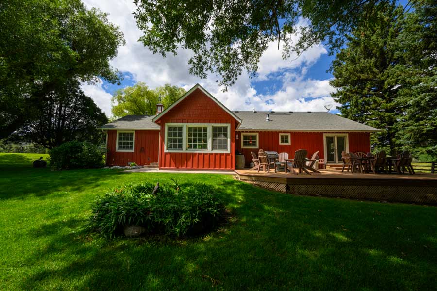 Red House Homestead Vacation Rental Home in Livingston Montana