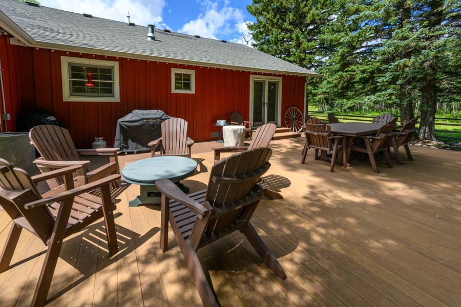 Red House Homestead Vacation Rental Home in Livingston Montana