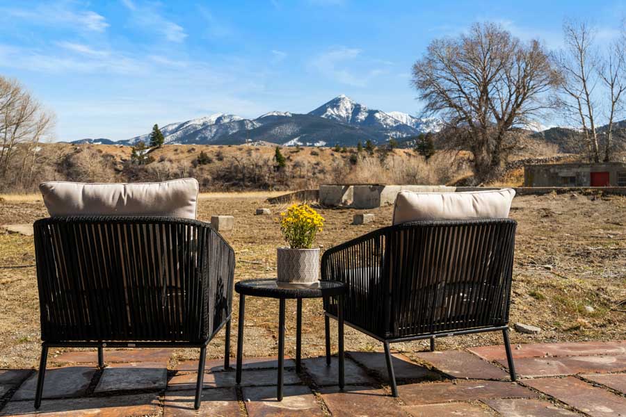 Livingston Vacation Rental Home River Island Retreat patio