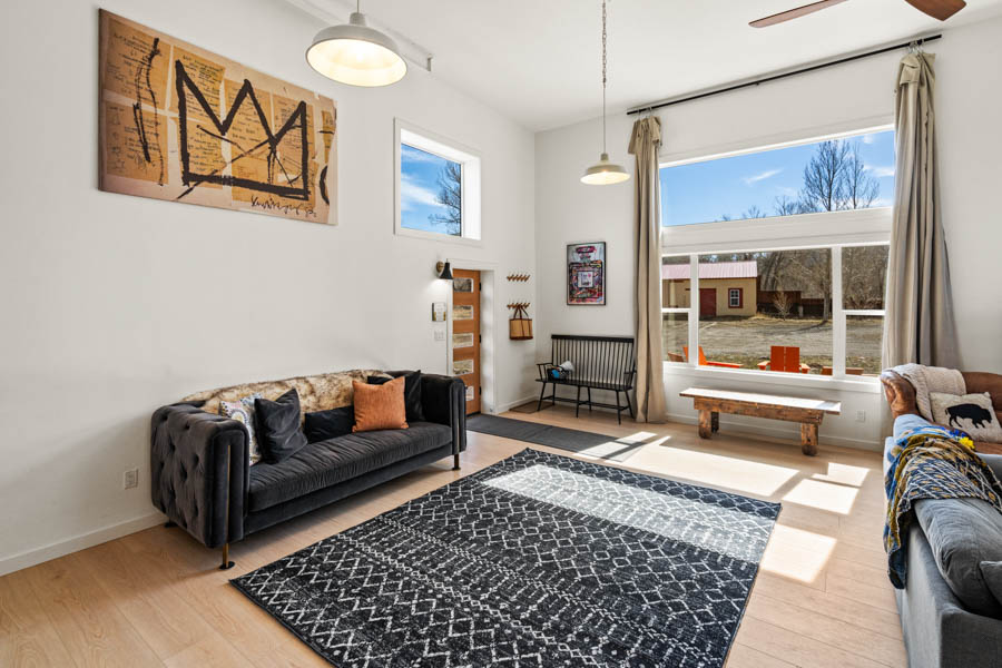 Livingston Vacation Rental Home River Island Retreat inside