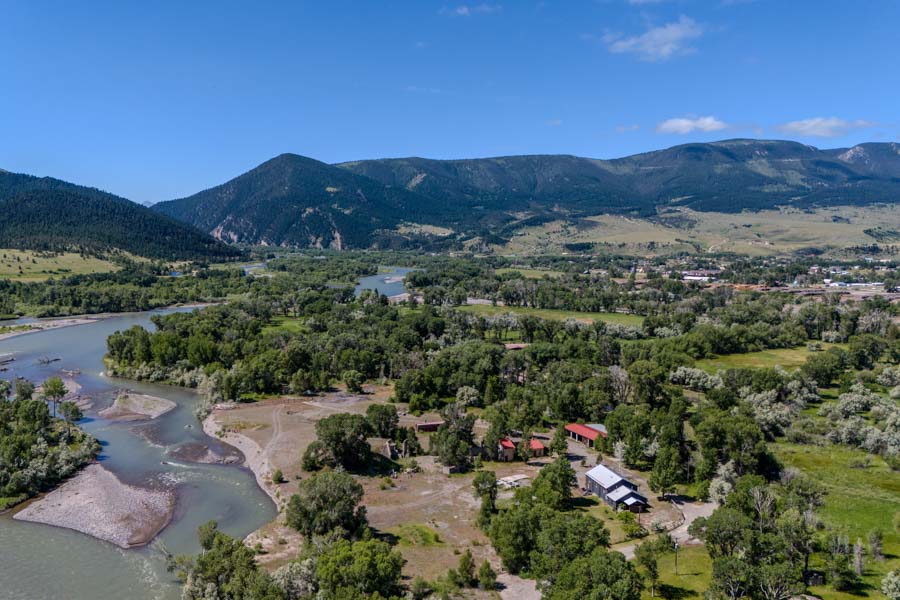 River Island Retreat Yellowstone River Rental Home property