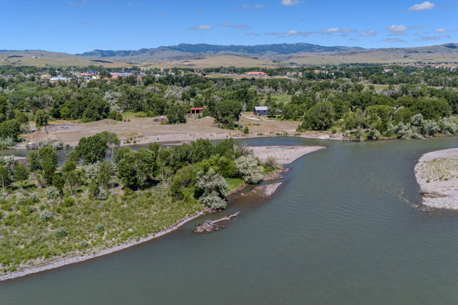 River Island Retreat Yellowstone River Rental Home property