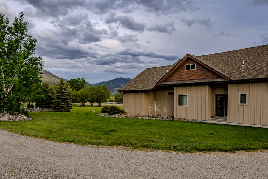 Paradise Valley Rental Home River Run outside
