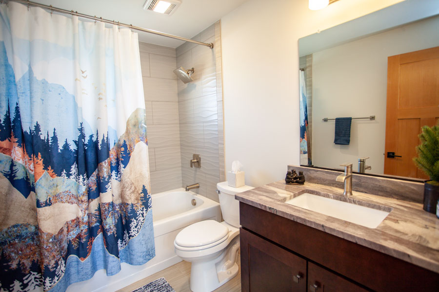 Vacation Rental Home in Paradise Valley Sapphire Solace bath